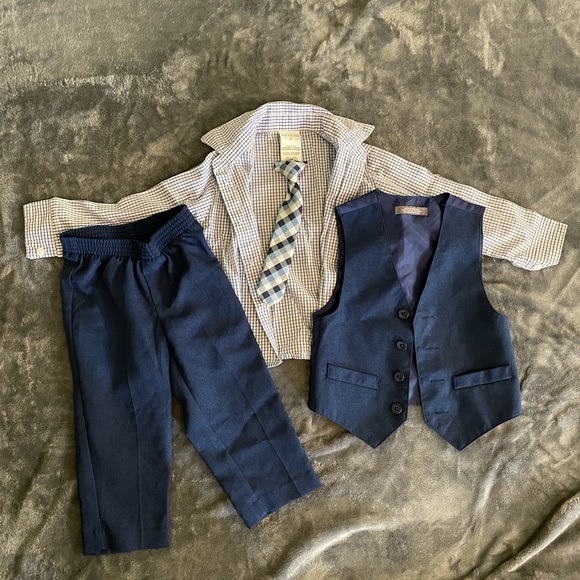 Toddler 2T Van Heusen 4-Piece Poplin Vest Set - Picture 4 of 7